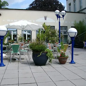 hotel-am-kastell.dusseldorf-hotel.net/